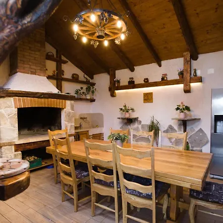 Falcon Rook - Four-bedroom With Terrace And Swimming Pool Villa *