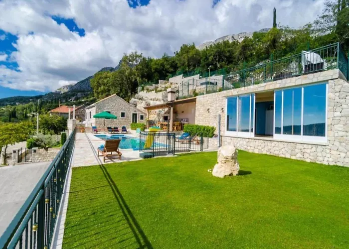 Falcon Rook - Four-bedroom With Terrace And Swimming Pool Villa *