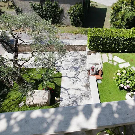 ヴィラ Falcon Rook - Four-bedroom With Terrace And Swimming Pool Dubravka